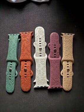 Floral Silicone Apple Watch Bands (2nd gen SE)